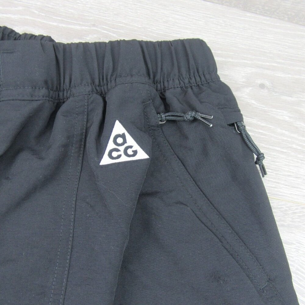 Nike ACG "Snowgrass" Cargo Shorts Mens Size Medium Black NEW - Picture 6 of 16